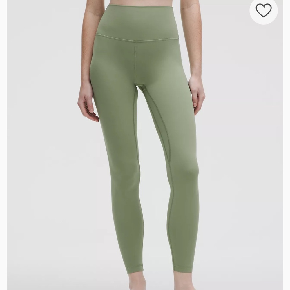 Pistachio green Lululemon align legging 28 length size 4 - hardly worn